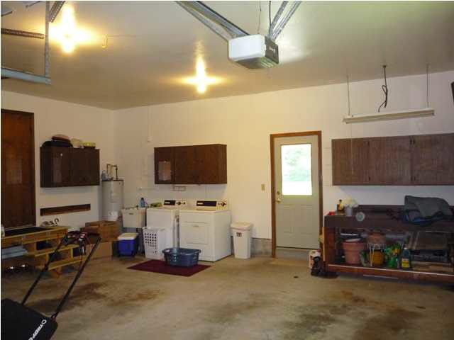 165 N Cale St, Poseyville, IN 47633 photo 15