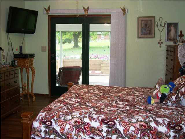 755 S Kasper Dr, Santa Claus, IN 47579 photo 17