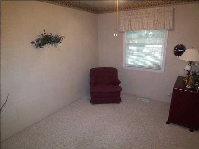 1051 S Spring St, Evansville, IN 47714 photo 5