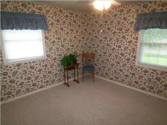 1051 S Spring St, Evansville, IN 47714 photo 7
