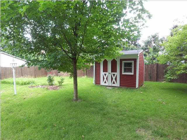 1051 S Spring St, Evansville, IN 47714 photo 9