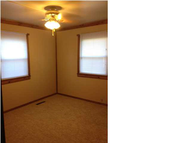 511 Fairway Dr, Evansville, IN 47710 photo 10