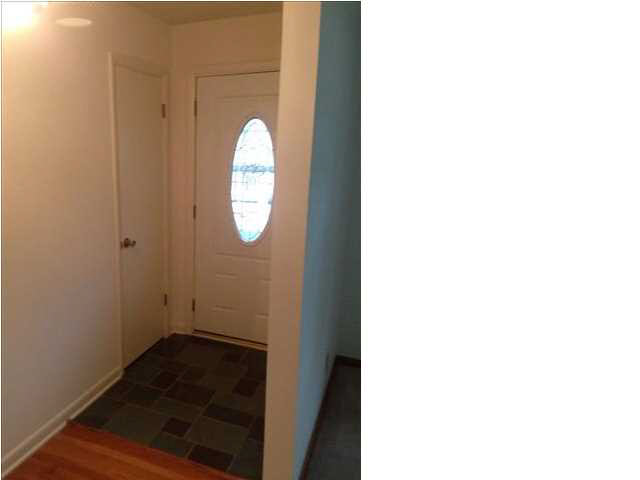 1600 Western Hills Dr, Evansville, IN 47720 photo 2