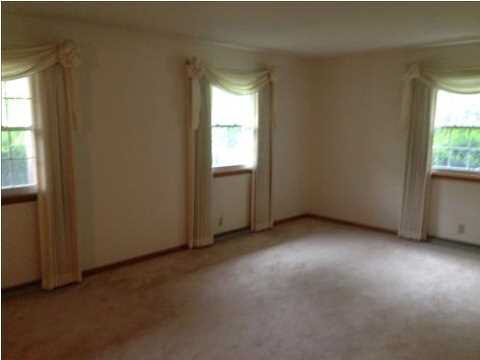 1600 Western Hills Dr, Evansville, IN 47720 photo 6
