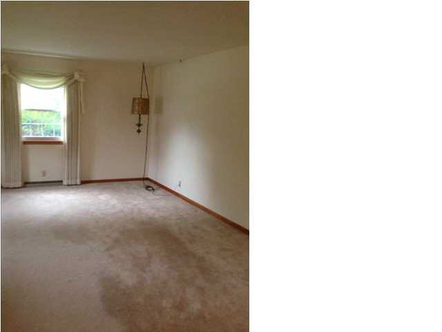 1600 Western Hills Dr, Evansville, IN 47720 photo 5