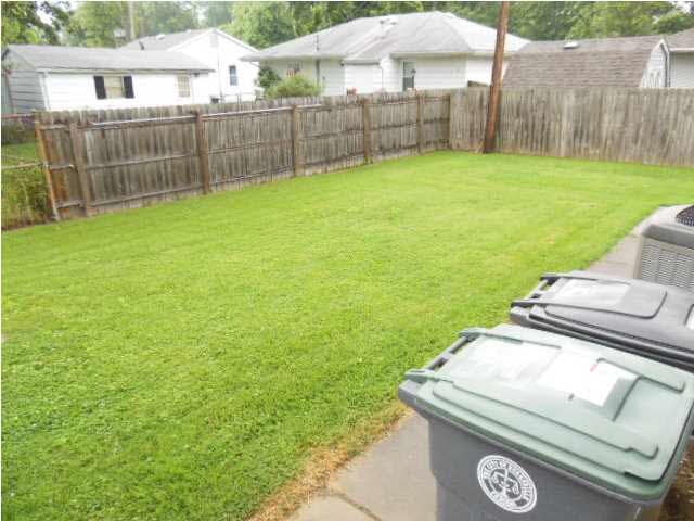 2022 Sweetser Ave, Evansville, IN 47714 photo 8