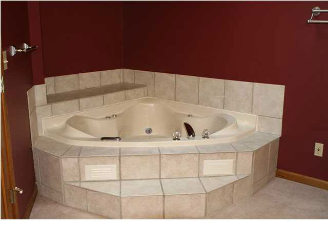 6800 Ferstel Rd, Newburgh, IN 47630 photo 8
