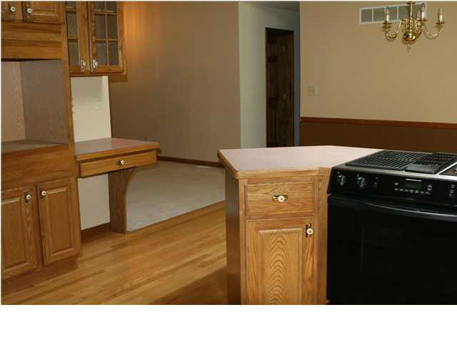 6800 Ferstel Rd, Newburgh, IN 47630 photo 5