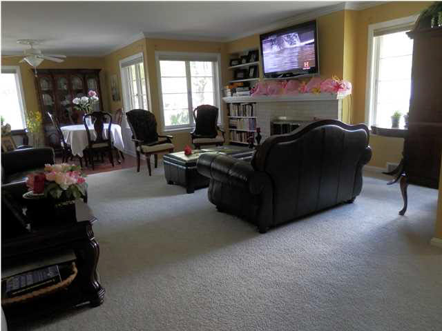 1207 S Cullen Ave, Evansville, IN 47715 photo 6