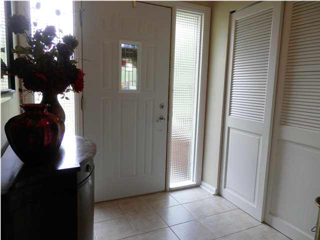 1207 S Cullen Ave, Evansville, IN 47715 photo 4