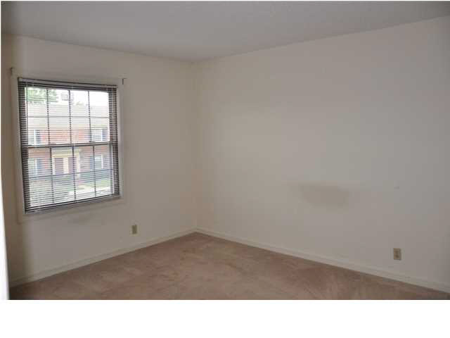 204 Hampton Dr, Evansville, IN 47715 photo 7