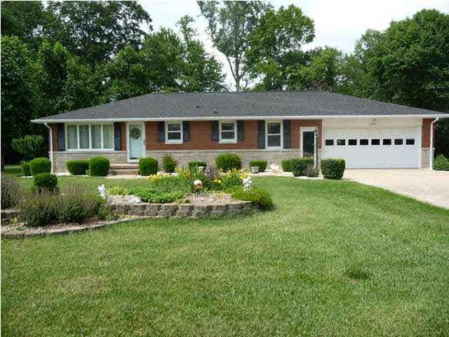 1220 W 36th St, Jasper, IN 47546 photo 1