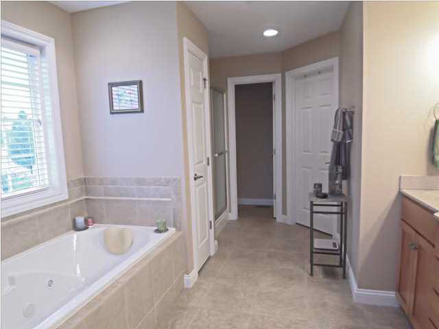 10804 Bernadette Dr, Evansville, IN 47725 photo 14