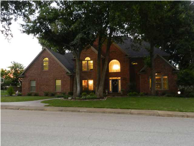 3200 Raintree Dr, Newburgh, IN 47630 photo 1