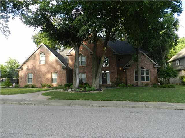 3200 Raintree Dr, Newburgh, IN 47630 photo 2