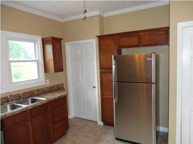 603 W North St, Boonville, IN 47601 photo 11