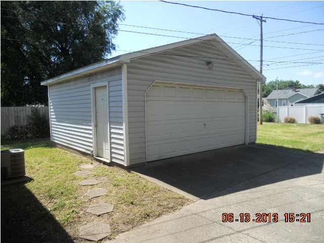1238 E Walnut St, Evansville, IN 47714 photo 7