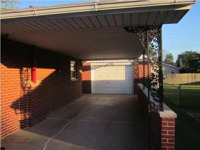 308 W Mill Rd, Evansville, IN 47710 photo 13