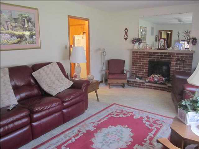 308 W Mill Rd, Evansville, IN 47710 photo 4