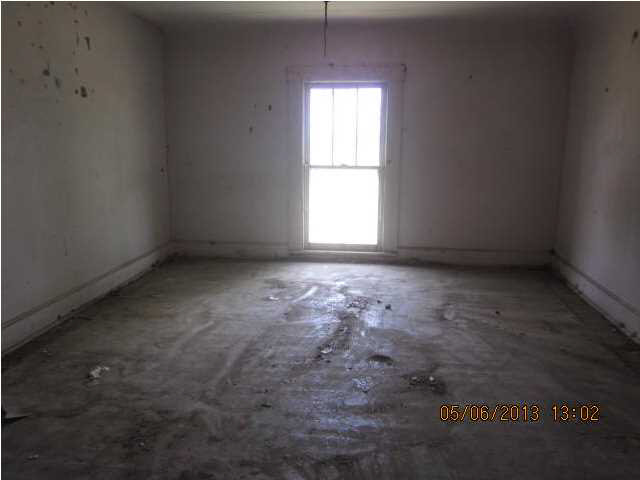 9300 Gross Rd, Mount Vernon, IN 47620 photo 7