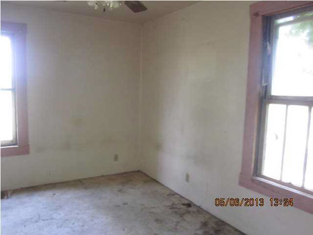 9300 Gross Rd, Mount Vernon, IN 47620 photo 6