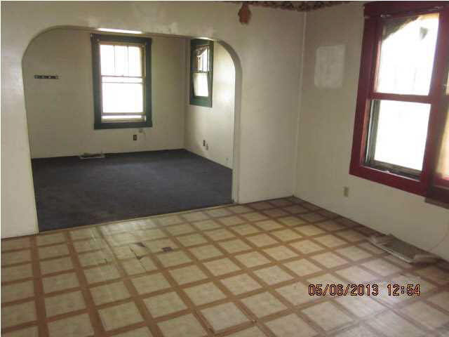 9300 Gross Rd, Mount Vernon, IN 47620 photo 3
