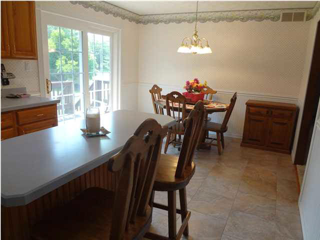 213 Barbara Dr, Evansville, IN 47712 photo 5