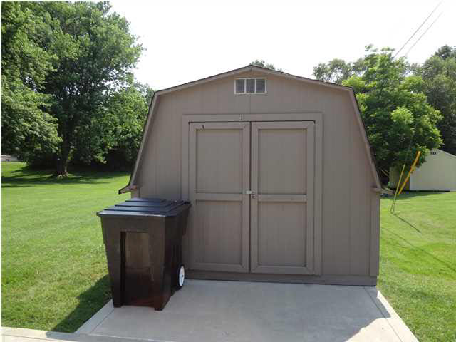 213 Barbara Dr, Evansville, IN 47712 photo 21