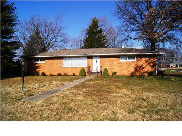 604 E Sinclair St, Fort Branch, IN 47648 photo 1