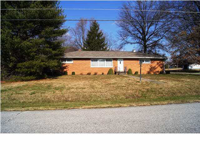 604 E Sinclair St, Fort Branch, IN 47648 photo 6