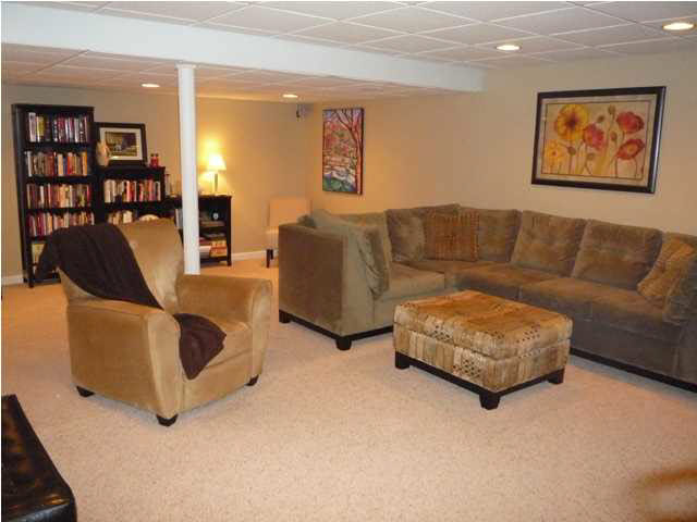 1424 Olympic Ct, Evansville, IN 47715 photo 12