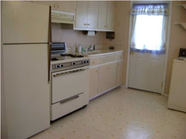 1921 Shelby Ave, Evansville, IN 47714 photo 3