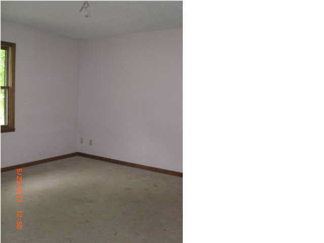 10211 Lindar Ln, Evansville, IN 47712 photo 9