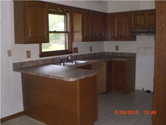 10211 Lindar Ln, Evansville, IN 47712 photo 5