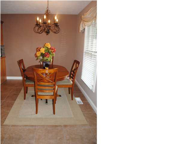 4605 Mansfield Dr, Newburgh, IN 47630 photo 10