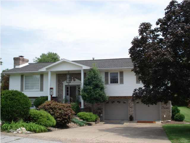 4700 Elm Dr, Newburgh, IN 47630 photo 1