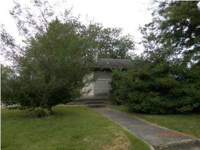 2527 Alois Ct, Jasper, IN 47546 photo 2