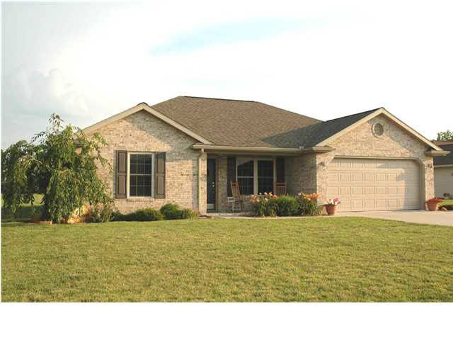 1447 Dexter Ct, Jasper, IN 47546 photo 1
