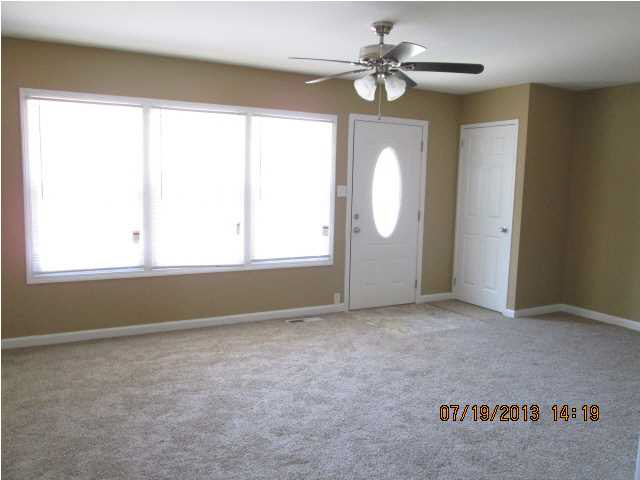 4407 Stratford Rd, Evansville, IN 47710 photo 2