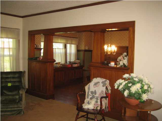 307 W Walnut St, Fort Branch, IN 47648 photo 10