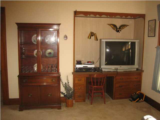 307 W Walnut St, Fort Branch, IN 47648 photo 12
