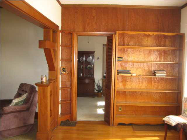 307 W Walnut St, Fort Branch, IN 47648 photo 7