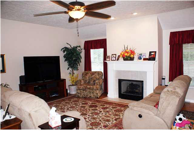 3811 Collingswood Dr, Evansville, IN 47725 photo 6