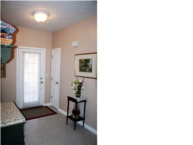 3811 Collingswood Dr, Evansville, IN 47725 photo 3