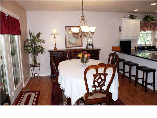 3811 Collingswood Dr, Evansville, IN 47725 photo 9