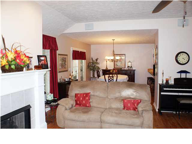 3811 Collingswood Dr, Evansville, IN 47725 photo 7