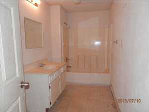1114 N Chestnut St, Huntingburg, IN 47542 photo 9