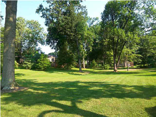 7309 Greenbriar Dr, Evansville, IN 47710 photo 3