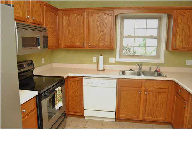 401 W Pinewood Ct, Huntingburg, IN 47542 photo 4