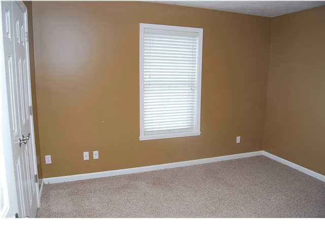 401 W Pinewood Ct, Huntingburg, IN 47542 photo 7